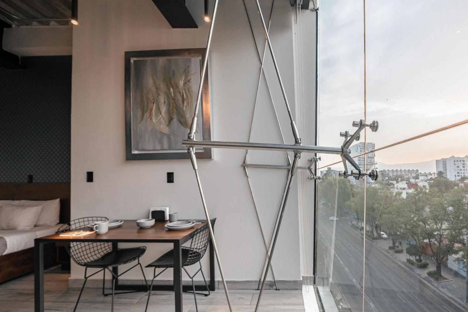 The Skyline Loft Modern Comfort With Stunning Views Appartement