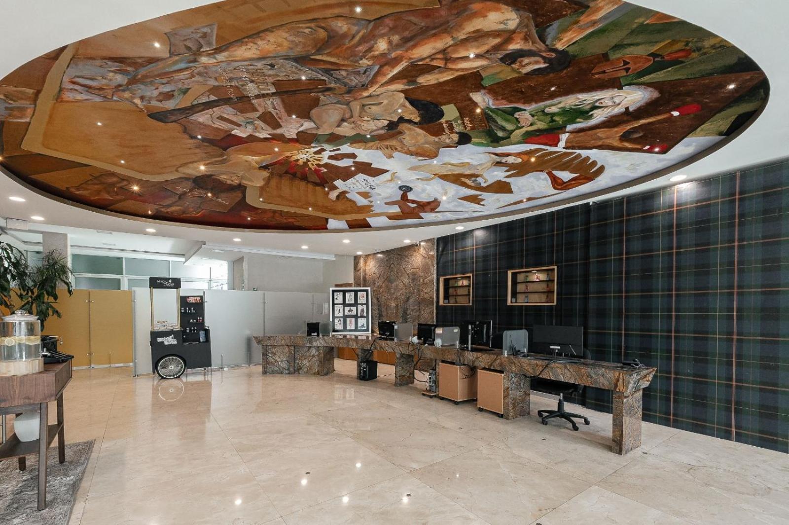 The Skyline Loft Modern Comfort With Stunning Views Appartement *